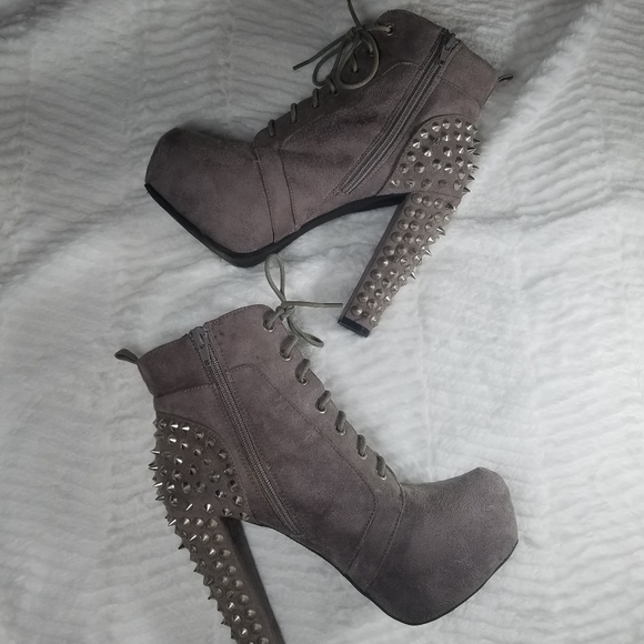 Faux suede grey platform spiked booties - Picture 2 of 9